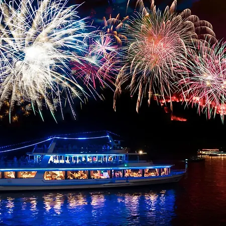 Mit Terrasse & Koblenz Διαμέρισμα Neuwied