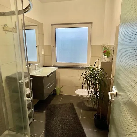 Appartement Mit Terrasse & Koblenz Neuwied