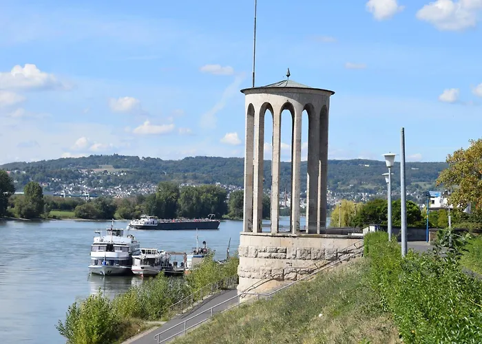 아파트 Mit Terrasse & Koblenz 노이비트