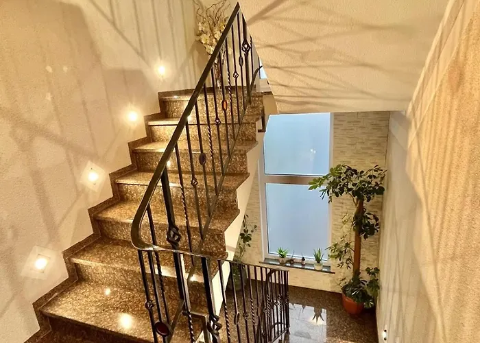 Mit Terrasse & Koblenz *